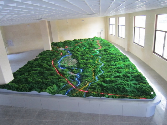 中国 地勢のミニチュア建築モデル ミニチュア プロジェクト モデルの都市山のスケール・モデル サプライヤー