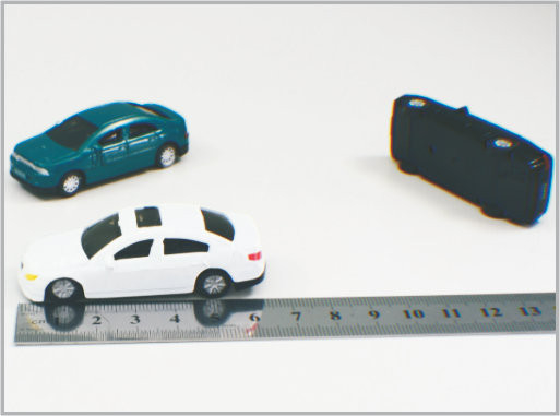 中国 1 つ/75 は家の Decoratio 及びコレクションのための思いがけないプラスチック注文のスケール・モデル車をダイカストで形造りました サプライヤー