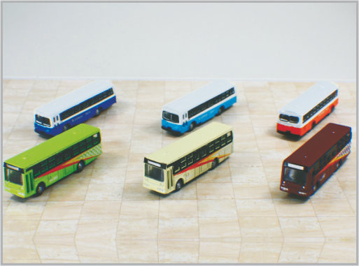 中国 ギフト及び家の Decoratio のための 1/150 台の小型ダイカストで形造られたおもちゃの合金の注文のスケール・モデル車 BS1 サプライヤー