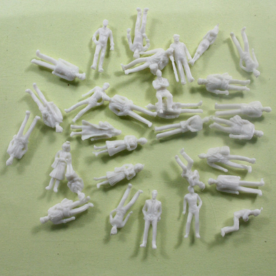 1/100 プラスチック スケールの列車は建築モデル人々の白を計算します サプライヤー