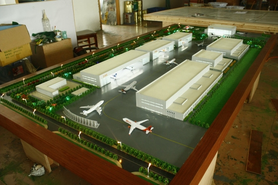 空港レイアウトのためのカスタマイズされた 3D 建築モデル メーカーのミニチュア サプライヤー