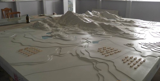 モノクロ レイアウト/地勢のための環境に優しいミニチュア建築モデル メーカーは模倣します サプライヤー