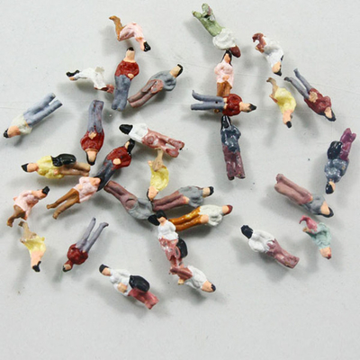 プラスチック 1:300 の建築スケール・モデルの人々、0.6cm は列車のレイアウトのための図を塗りました サプライヤー