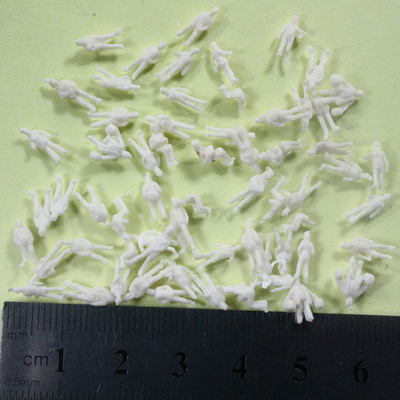 1:200 の建築スケール・モデルの人々の、立つ/着席の白はレイアウトのための 1.0cm を計算します サプライヤー