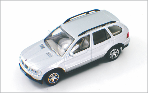 1:43 は HO 列車のレイアウトのための小型注文のスケール・モデル車の合金 BMW X5 C4302 をダイカストで形造りました サプライヤー