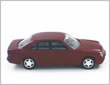 ギフト及び家の Decoratio のための 1/43 台の小型ダイカストで形造られた合金の注文のスケール・モデル車プジョー・307 サプライヤー