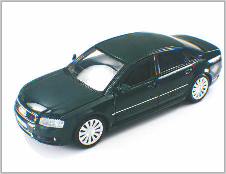 1 つ/24 は Decoratio として合金の明るく黒い注文のスケール・モデル車 Audi A8 を起点にダイカストで形造りました サプライヤー