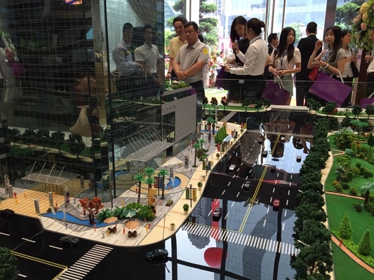 照明装置が付いているミニチュア建築モデル メーカーを収容して下さい サプライヤー
